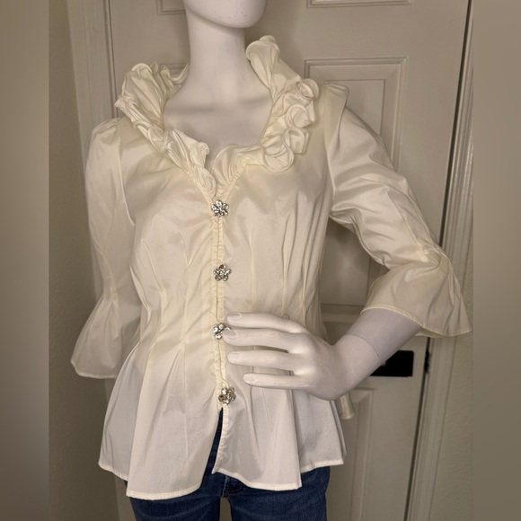 Chetta B Elegant Cream Ruffle Blouse - Picture 1 of 11